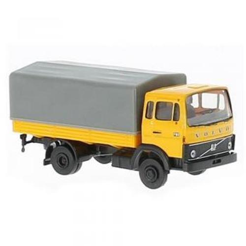 Грузовик Volvo F613, тент, желтый