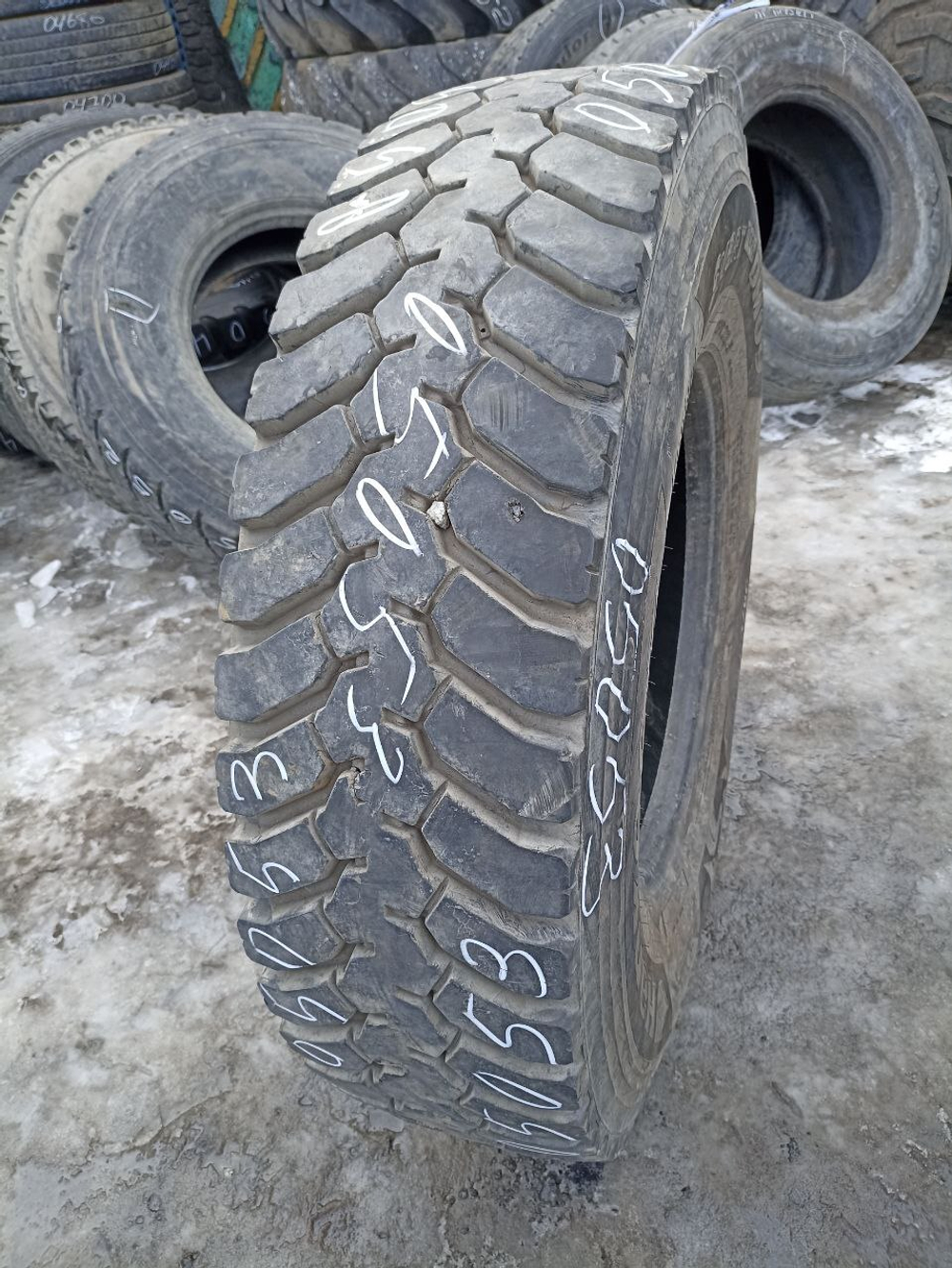 13R22.5 Hankook DM09 шина б/у