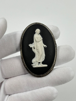 Брошь Wedgwood чёрная