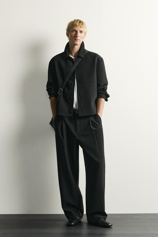 ZARA БРЮКИ RELAXED FIT СО СКЛАДКАМИ, ЧЕРНЫЙ