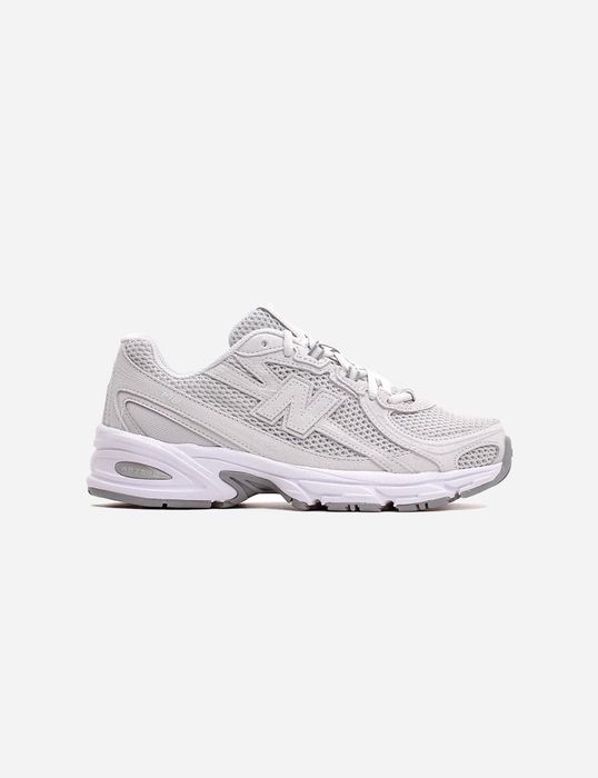 New Balance 740 