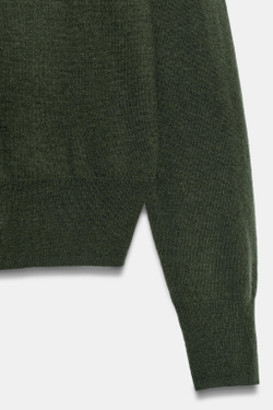 ZARA СВИТЕР ИЗ МЯГКОЙ 100% ШЕРСТИ С V-ОБРАЗНЫМ ВЫРЕЗОМ, ЗЕЛЕНОВАТЫЙ