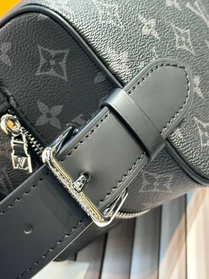 Несессер Louis Vuitton Locker Dopp Kit