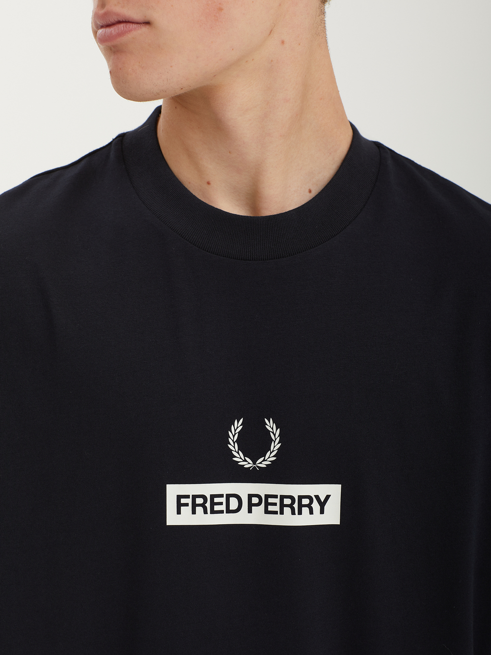 Мужская Футболка Fred Perry Graphic