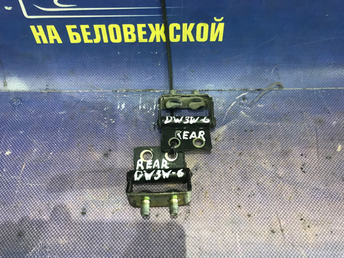 Петля багажника MAZDA DEMIO 2001