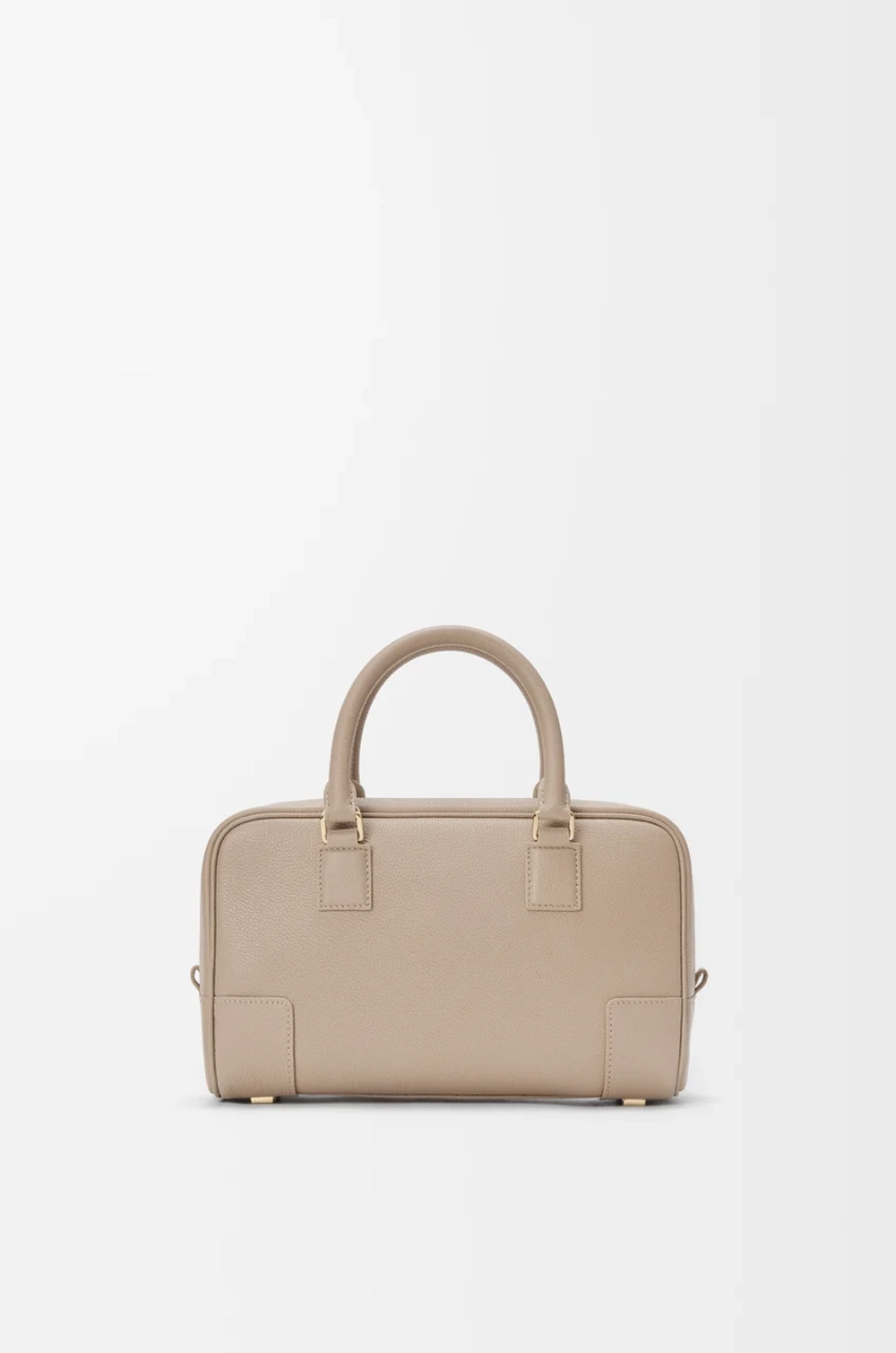 Loewe Сумка Amazona 23 из мягкой зернистой телячьей кожи, цвет глины