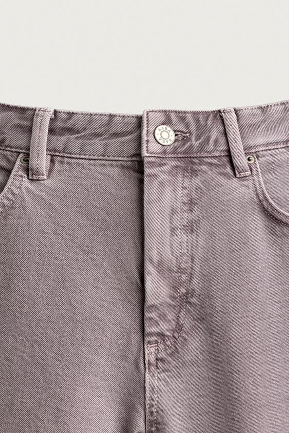 ZARA БРЮКИ STRAIGHT FIT С ЭФФЕКТОМ ПОТЕРТОСТИ, ЛИЛОВЫЙ