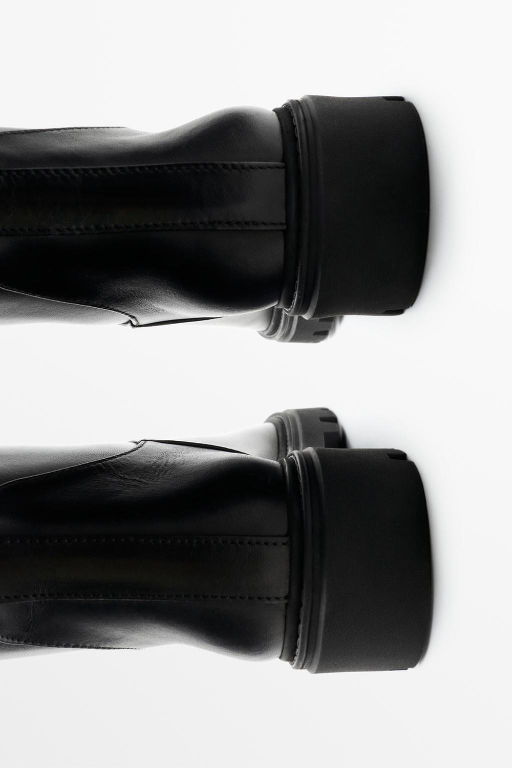 Massimo Dutti Сапоги на плоской и рифленой подошвой, черный