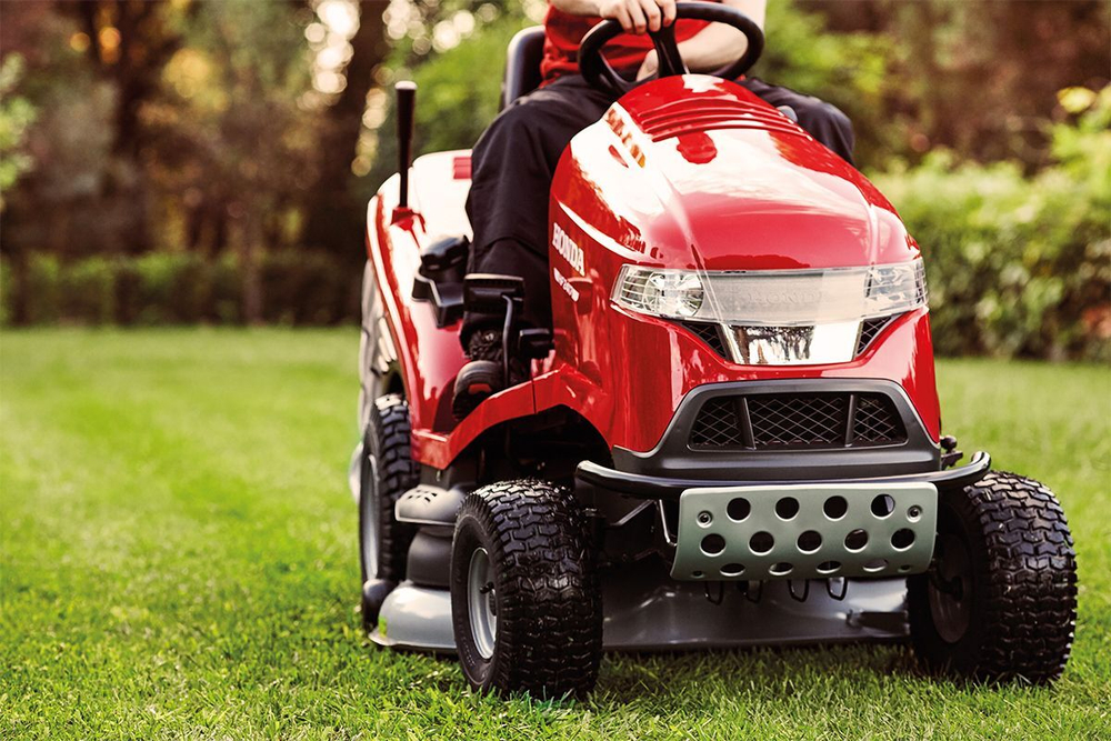 Газонокосилка Honda HF2417 K5 HME с сиденьем