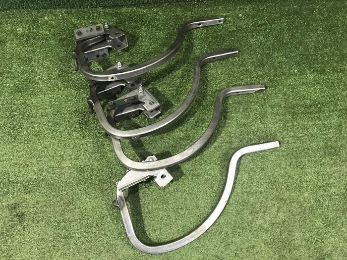 Петля крышки багажника правая VW Polo Sedan (2010-2020)
