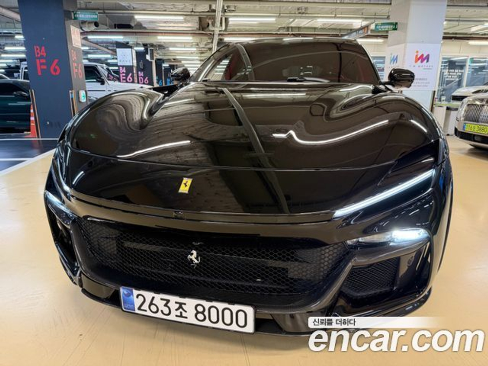 Ferrari Purosangue 6.5 V12 — 2025