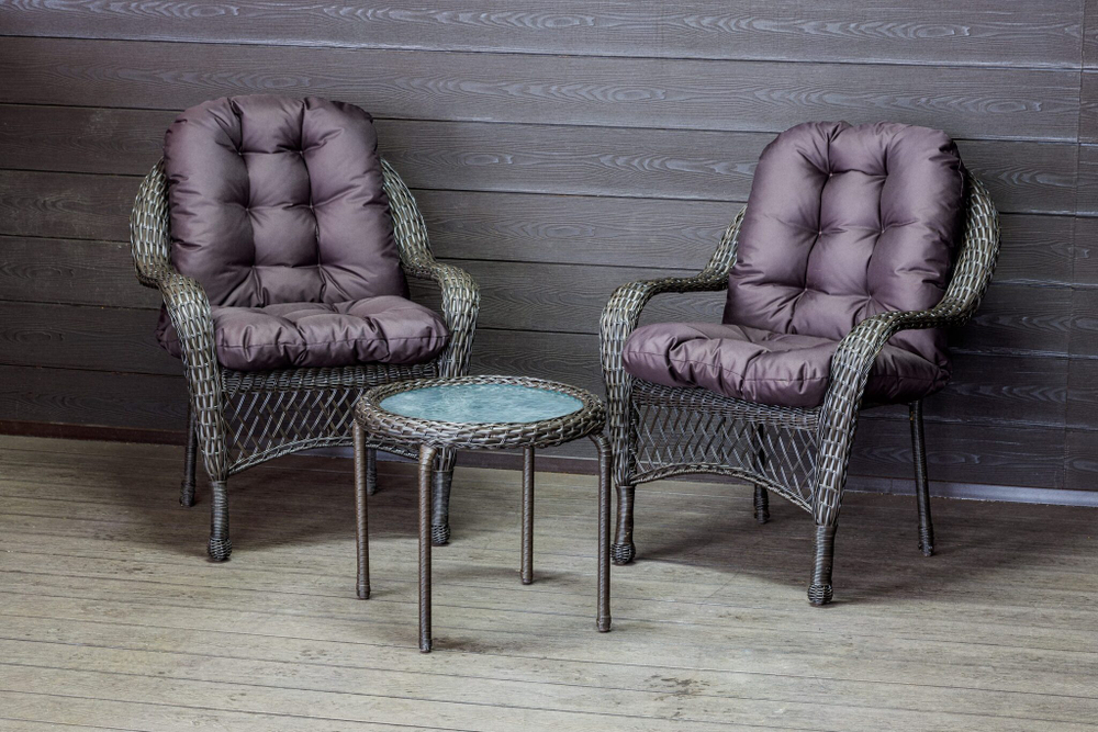 Садовый комплект из искусственного ротанга Мэдисон НЬЮ (Medison NEW) Balcony set с круглым столиком с подушками на сиденье и спинку