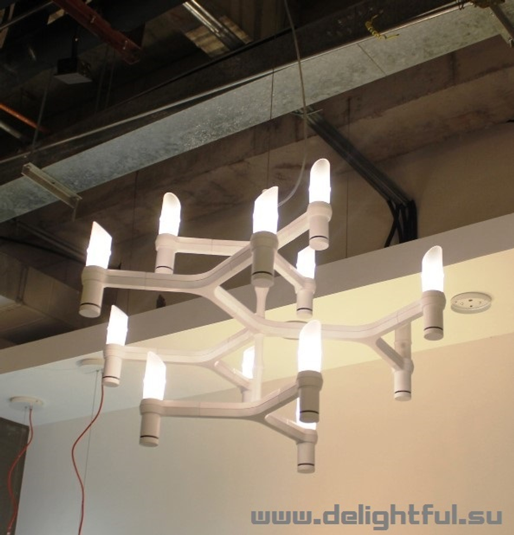 Nemo-Crown-Minor-Chandelier-white