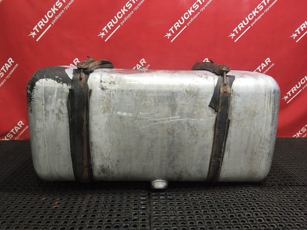 Бак топливный 570L