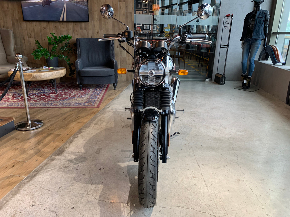 Royal Enfield Interceptor 650 Cali Green (Standard / Single tone) 2025