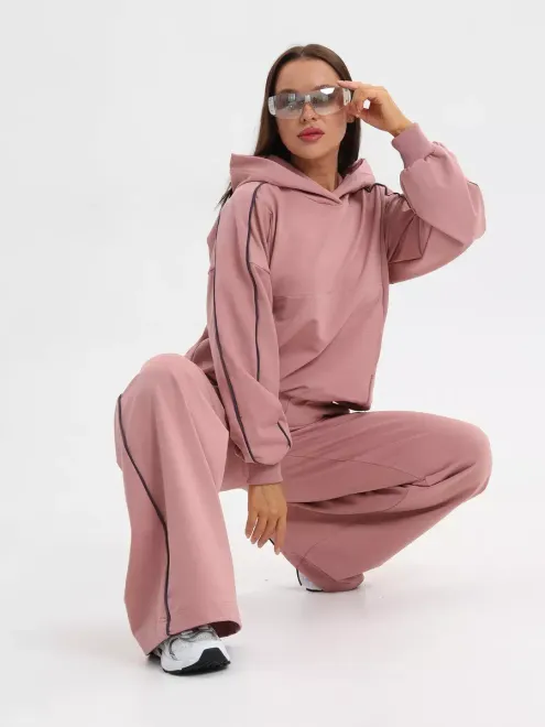 Спортивные костюмы