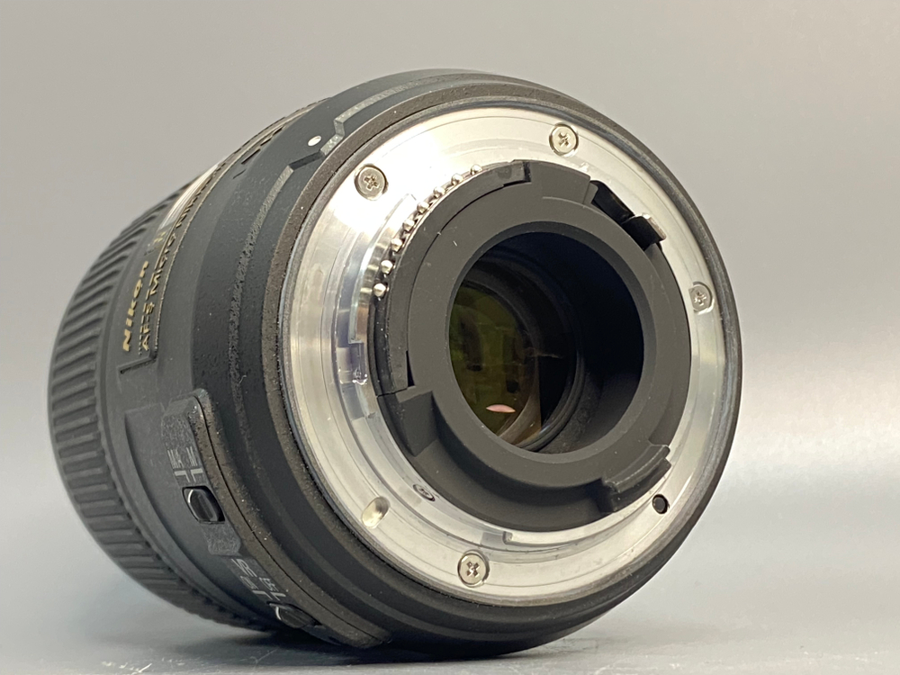 Nikon AF-S 85mm 3.5G ED VR DX Micro Nikkor
