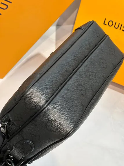 Сумка Louis Vuitton Nil Messenger