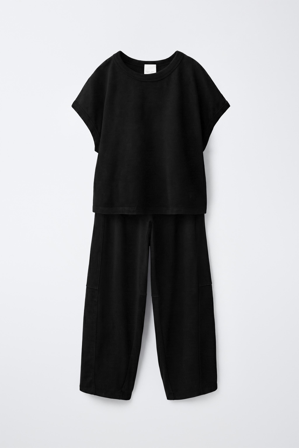ZARA КОМПЛЕКТ ИЗ ФУТБОЛКИ И БРЮКОВ-БАЛЛОНОВ, ЧЕРНЫЙ