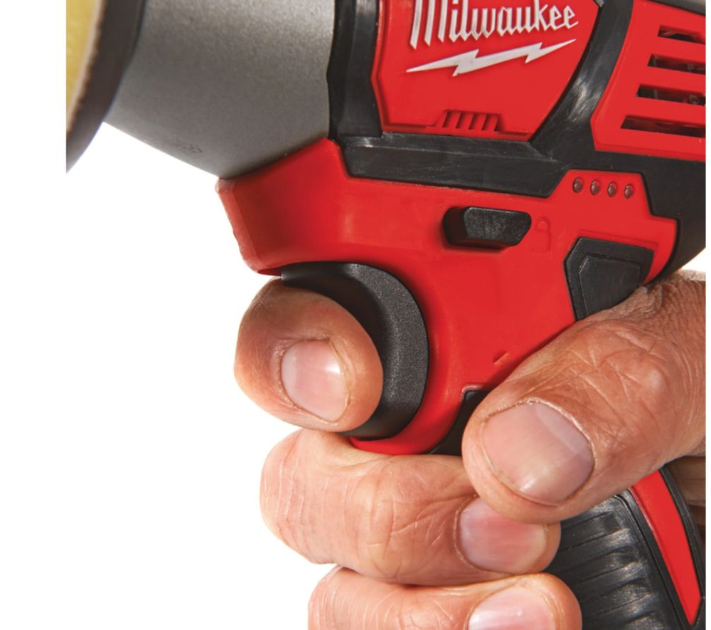 Аккумуляторная полировальная машина Milwaukee M12 BPS-0 4933447791