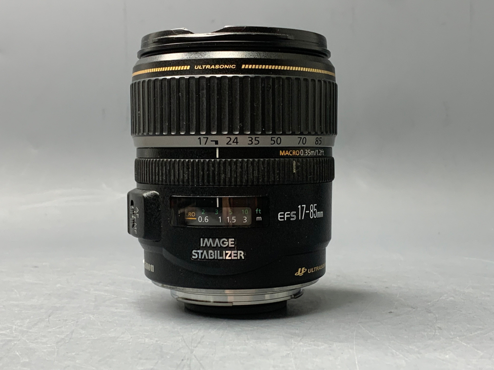 Canon EF-S 17-85mm 4-5.6 IS USM