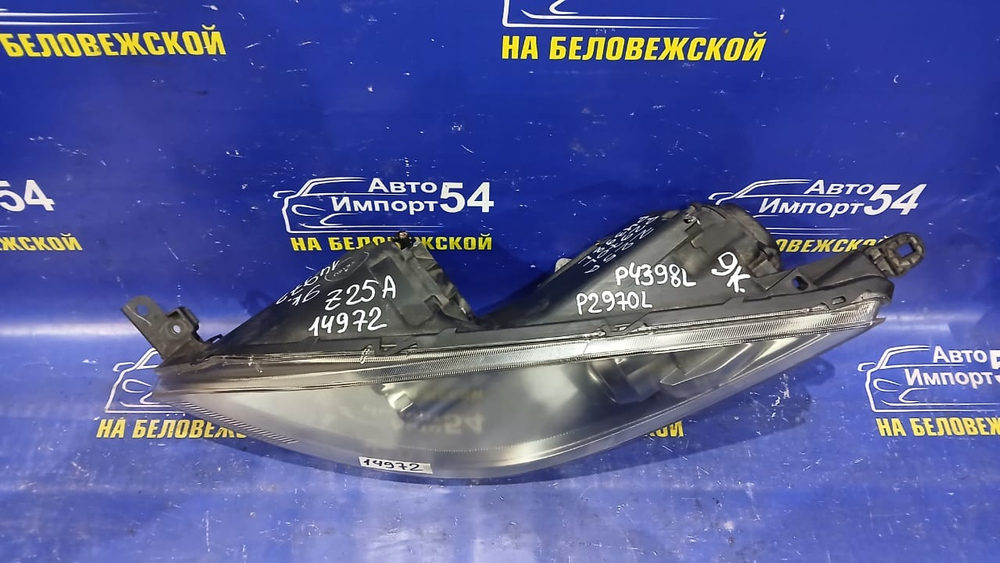 Фара передняя левая MITSUBISHI COLT 2002-2012