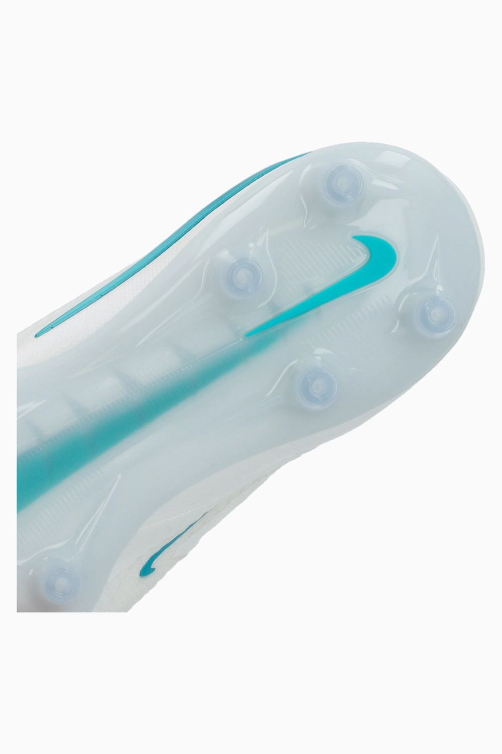 Бутсы Nike Phantom 6 Low Elite AG-Pro - белый