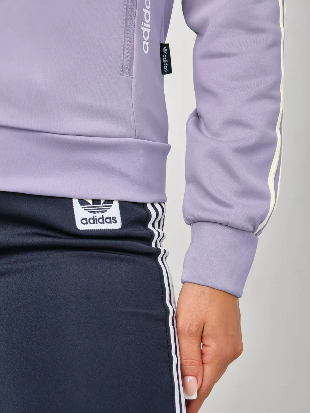 костюм спортивный с капюшоном Adidas на молнии брючной