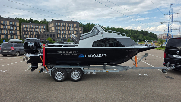 Алюминиевая лодка BERKUT L-HT PRO с мотором ReefRider 100PRO и прицеп Вектор