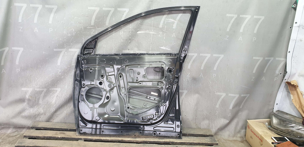 Дверь передняя правая Toyota RAV4 IV (XA40) 12-19 Б/У Оригинал 6700142150