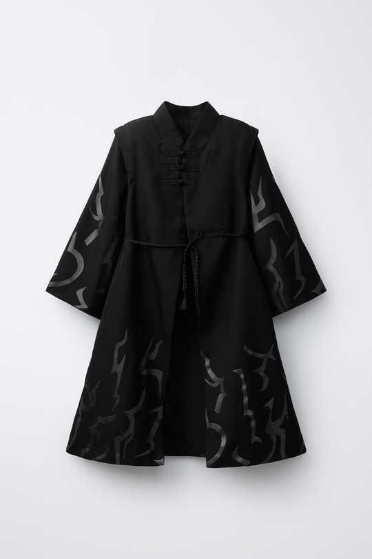 ZARA НАКИДКА KPOP DEMON HUNTERS™ NETFLIX ©, ЧЕРНЫЙ
