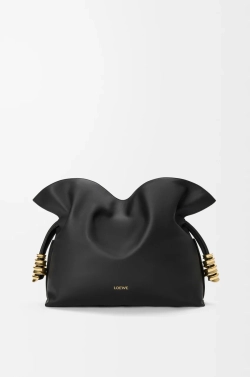 Loewe Сумка-клатч среднего размера Coil Flamenco из телячьей кожи наппа, черный