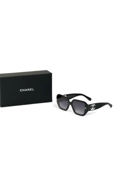 Солнцезащитные очки CHANEL