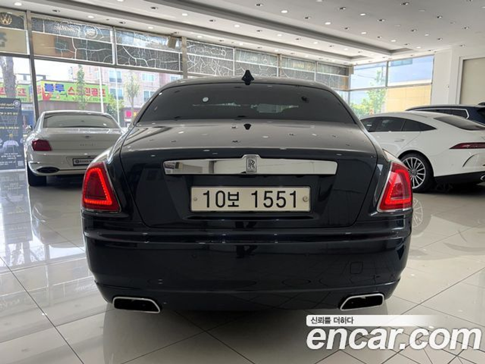 Rolls-Royce Ghost 6.6 V12 — 2019