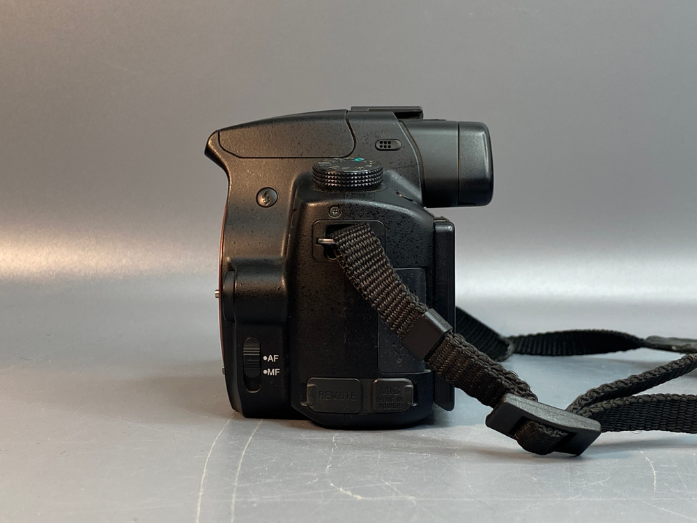 Sony Alpha SLT-A37 Kit 18-55mm 20.200 кадров