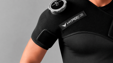 Hyperice Contrast 2 Shoulder: что такое бандаж для контрастной терапии плечевого сустава и как он работает?