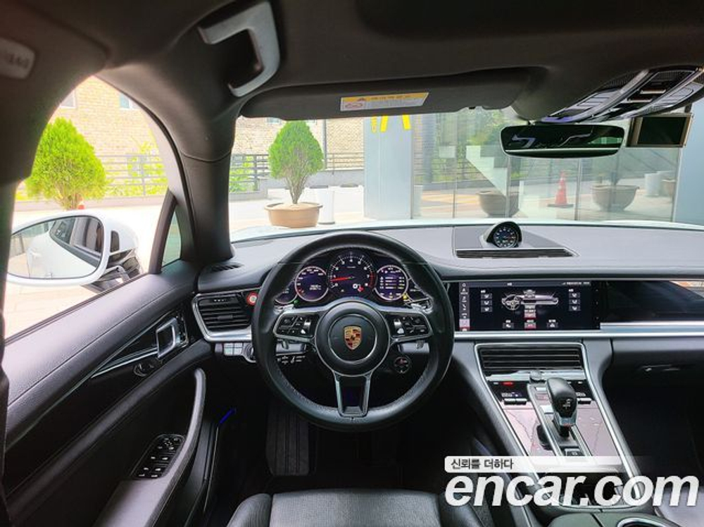 Porsche Panamera 3.0 AWD — 2018