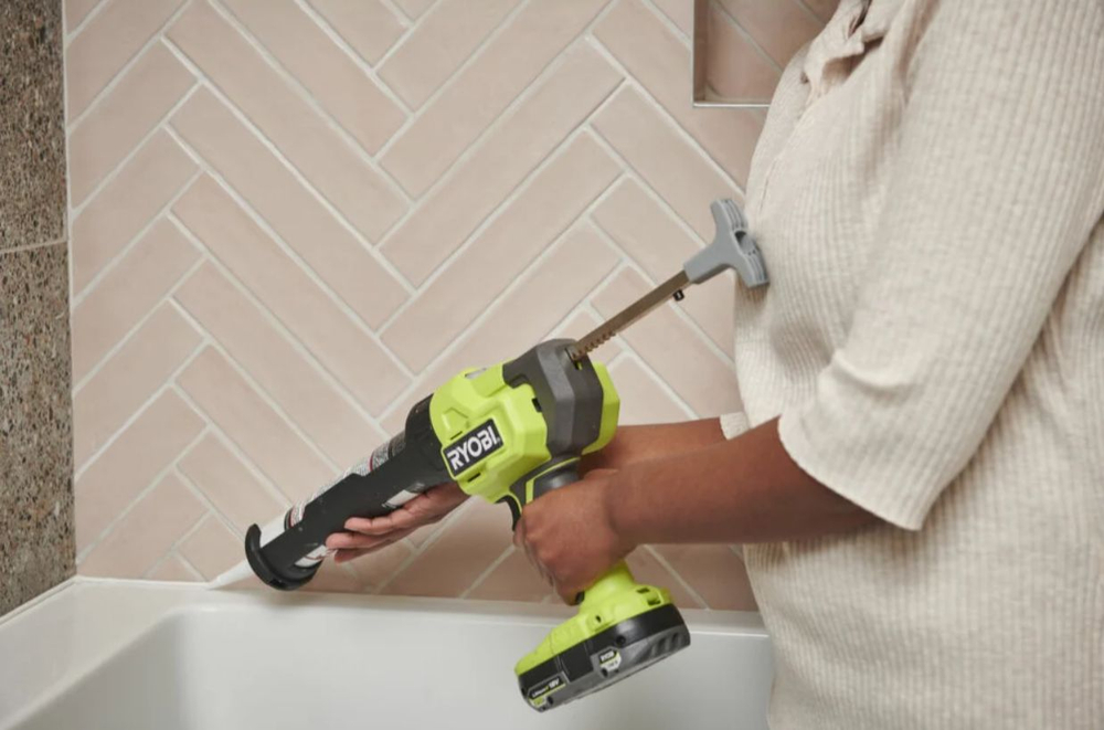 Клеевой пистолет Ryobi 18В RGLM18-0 5133005001