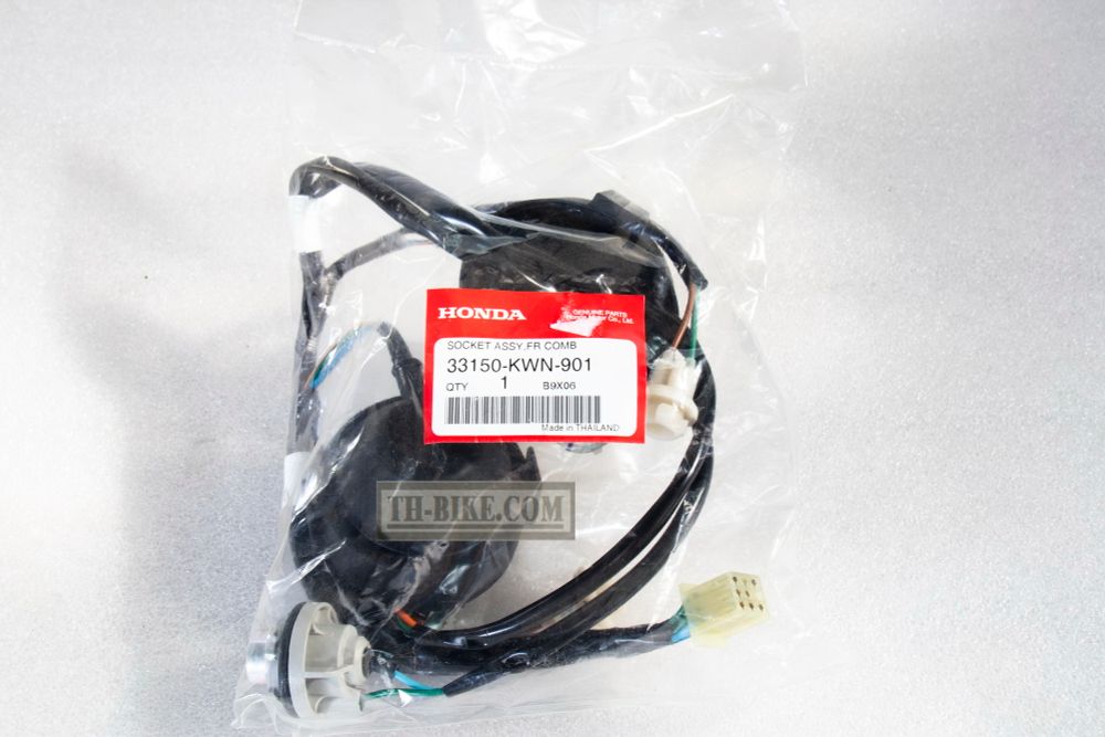 33150-KWN-901. SOCKET ASSY., HEADLIGHT. Socket T19 bulb Honda PCX 1 gen