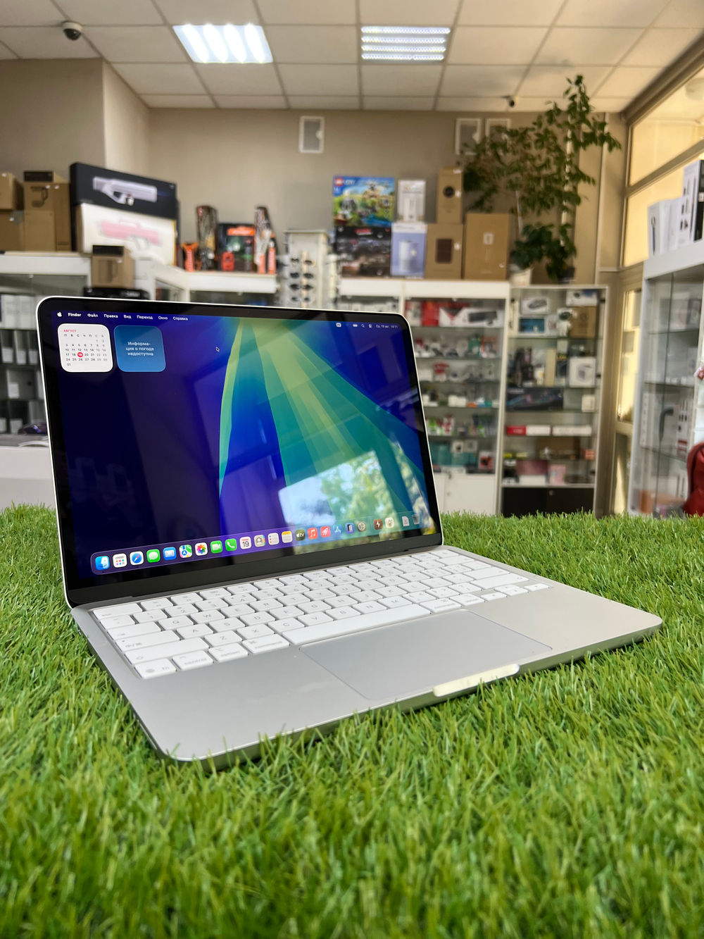 Б/У MacBook Neo 13” 2020 8/256Gb 10 циклов