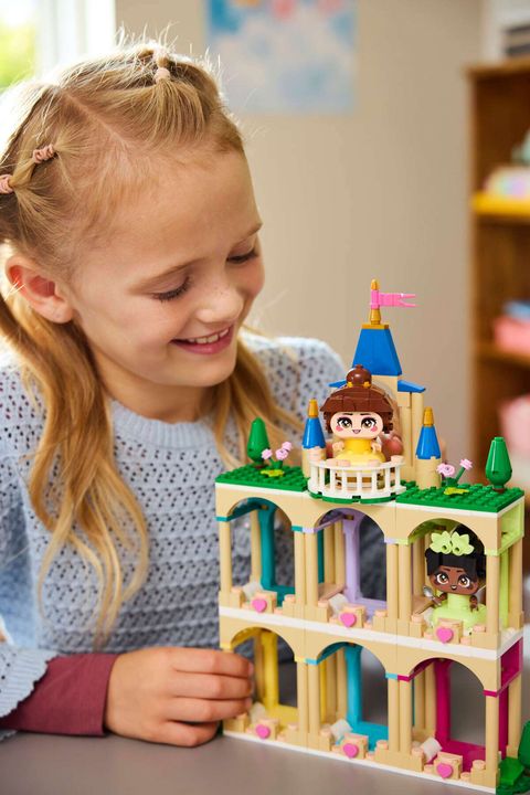 Конструктор LEGO Disney 43291 Mini Belle & Tiana with Castle