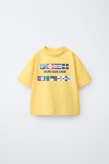 ZARA ФУТБОЛКА С МОРСКИМИ ФЛАГАМИ, ЖЕЛТЫЙ