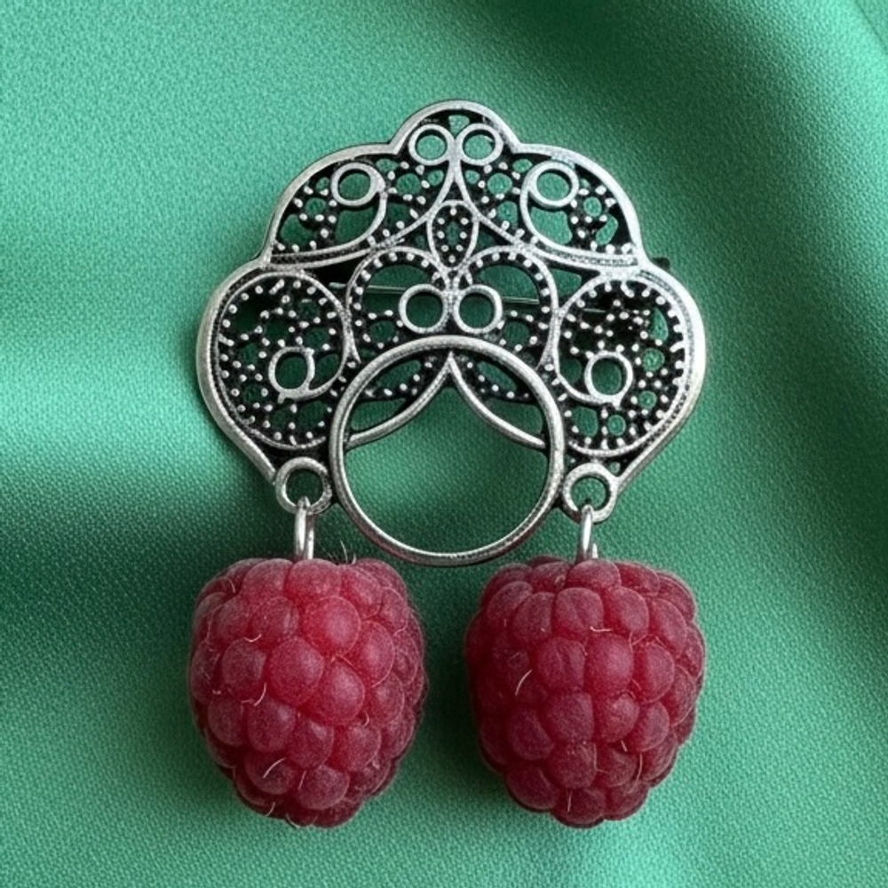Брошь-булавка. Ажурная Ягодка 🍇✨