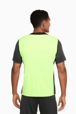 Футболка Nike Dri-FIT Strike - зеленый