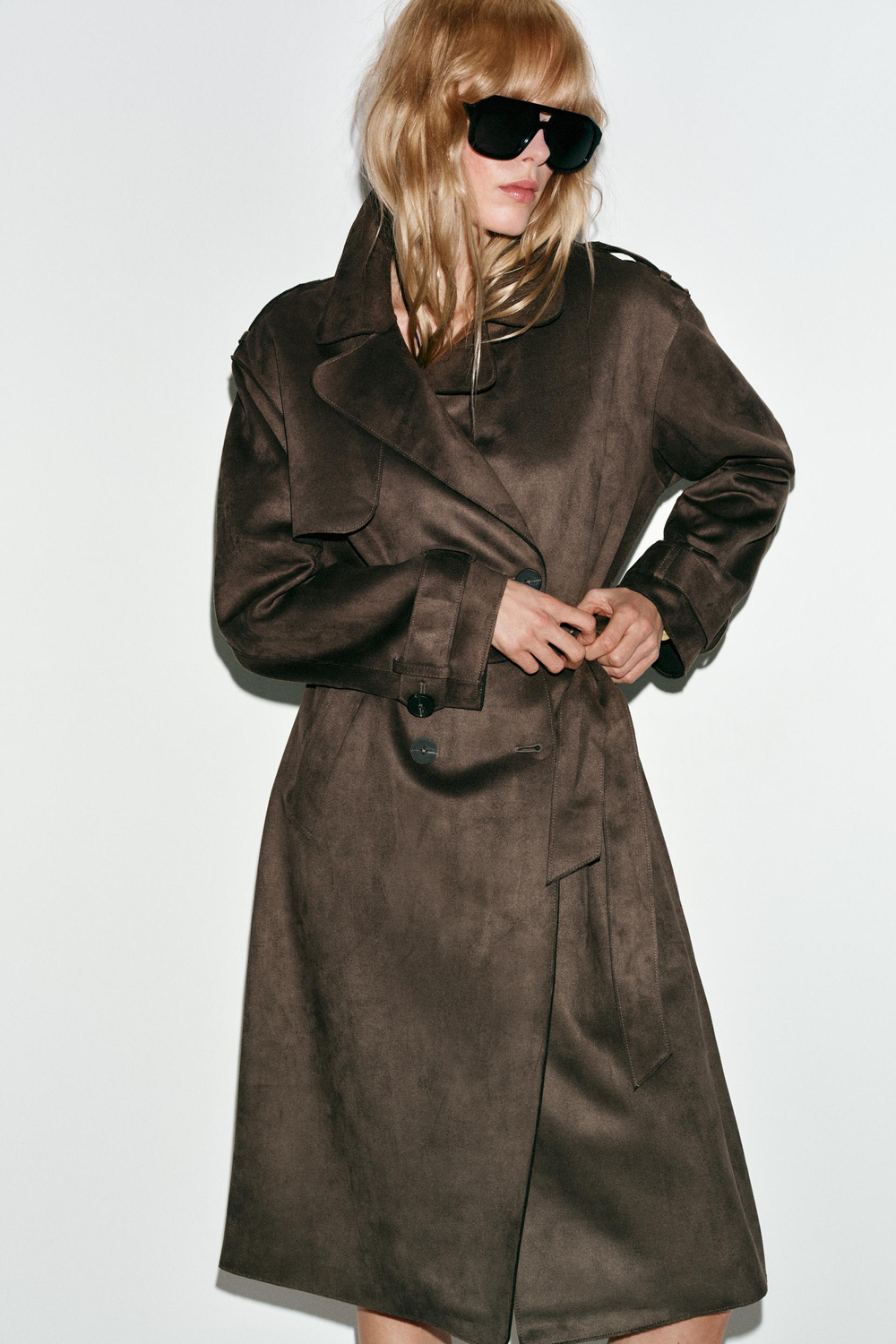 ZARA ДЛИННЫЙ ТРЕНЧ ИЗ ИСКУССТВЕННОЙ ЗАМШИ С ПОЯСОМ, СВЕТЛЫЙ ХАКИ