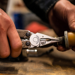 Мультитул Leatherman ARC® Talos