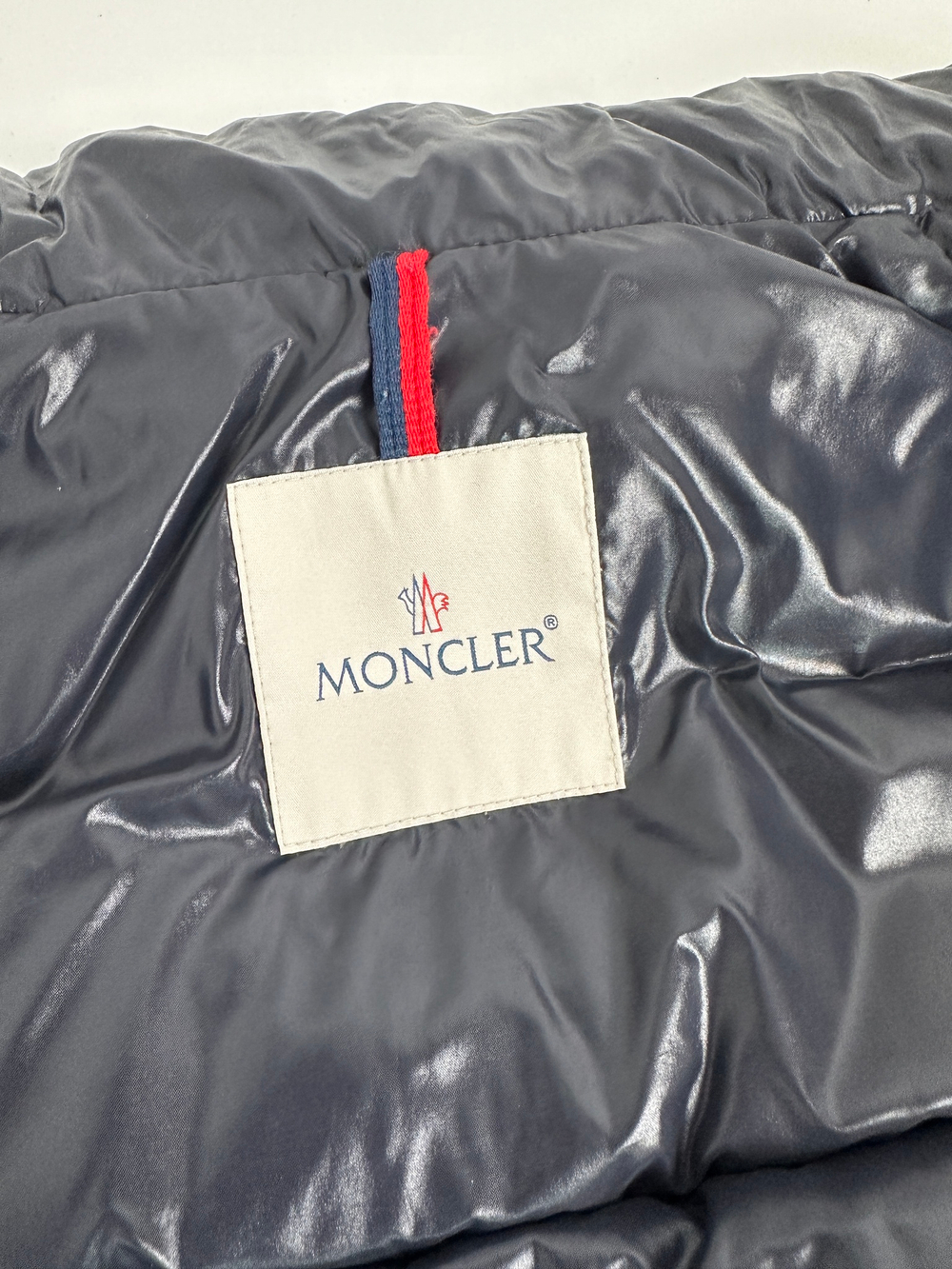 Пуховик Moncler