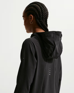 Nike Swift Складная женская куртка для бега Repel - NIKE