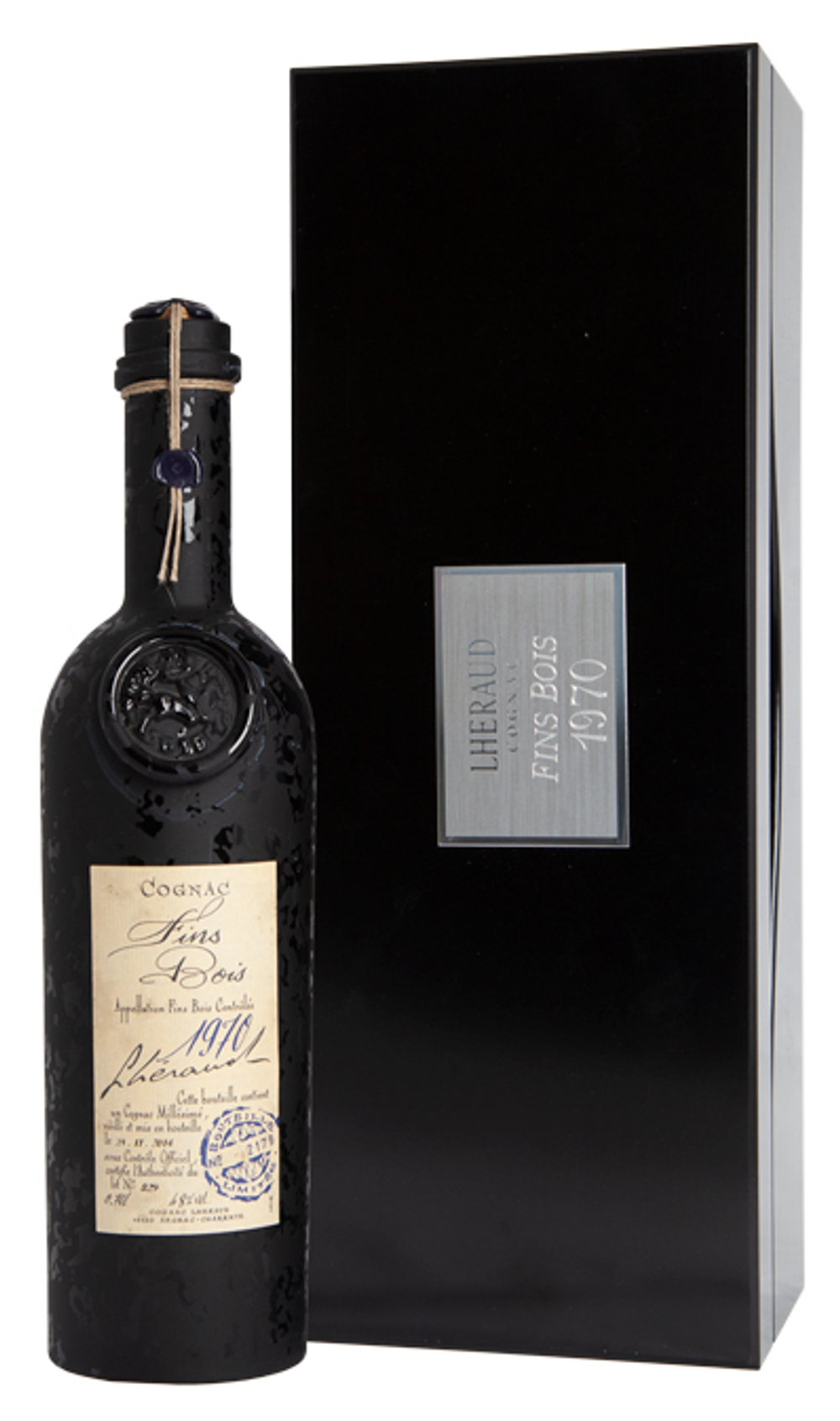 Коньяк Lheraud Cognac 1970 Fins Bois п/уп (дерево), 0.7 л