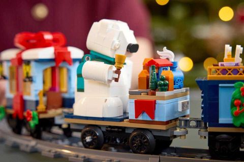 Конструктор LEGO Icons 10361 Holiday Express Train